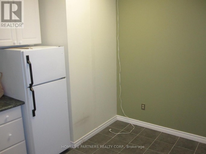 102 - 1013 WILSON AVENUE, Toronto (Downsview-Roding-CFB), Ontario, M3K1G1