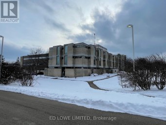 210,206B,206D - 121 WELLINGTON STREET W Barrie (Queen's Park) Ontario photo 2
