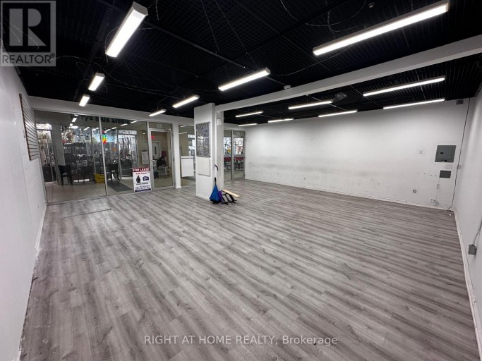 39 - 384 YONGE STREET, Toronto (Bay Street Corridor), Ontario, M5B1S8