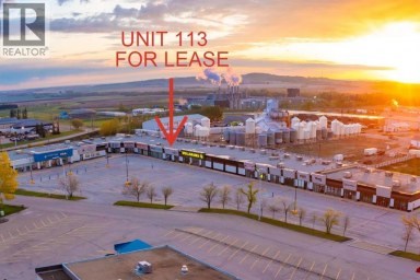 113, 4804, 50 Street Innisfail Alberta photo 2