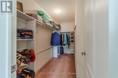 17 VILLANDRY CRESCENT Vaughan (Maple) Ontario photo 21