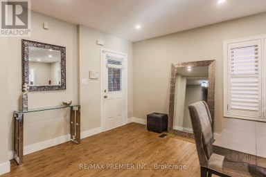 17 VILLANDRY CRESCENT Vaughan (Maple) Ontario photo 3