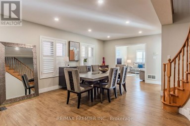 17 VILLANDRY CRESCENT Vaughan (Maple) Ontario photo 4