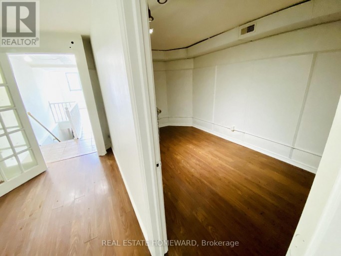 493A DANFORTH AVENUE, Toronto (North Riverdale), Ontario, M4K1P5