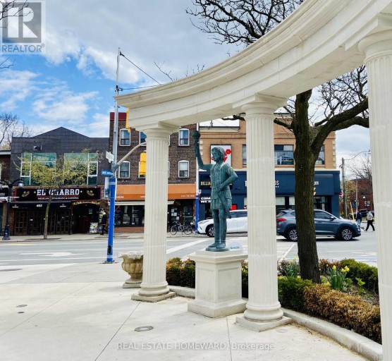 493A DANFORTH AVENUE, Toronto (North Riverdale), Ontario, M4K1P5