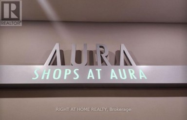 40 - 384 YONGE STREET Toronto (Bay Street Corridor) Ontario photo 1