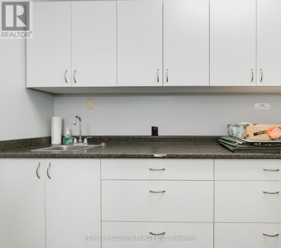 201 - 3420 FINCH AVENUE E, Toronto (L'Amoreaux), Ontario, M1W2R6