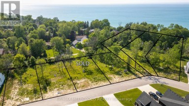 7015 BLUE COAST HEIGHTS Plympton-Wyoming (Plympton Wyoming) Ontario photo 4