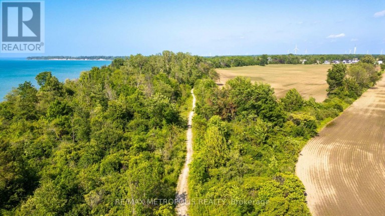 7015 BLUE COAST HEIGHTS, Plympton-Wyoming (Plympton Wyoming), Ontario, N0N1E0