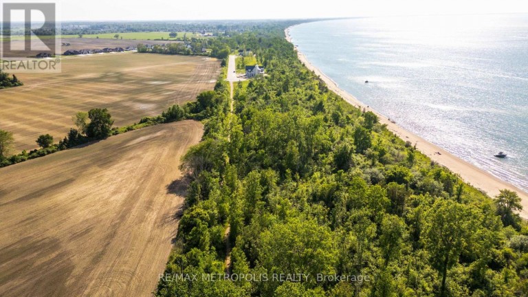 7015 BLUE COAST HEIGHTS, Plympton-Wyoming (Plympton Wyoming), Ontario, N0N1E0