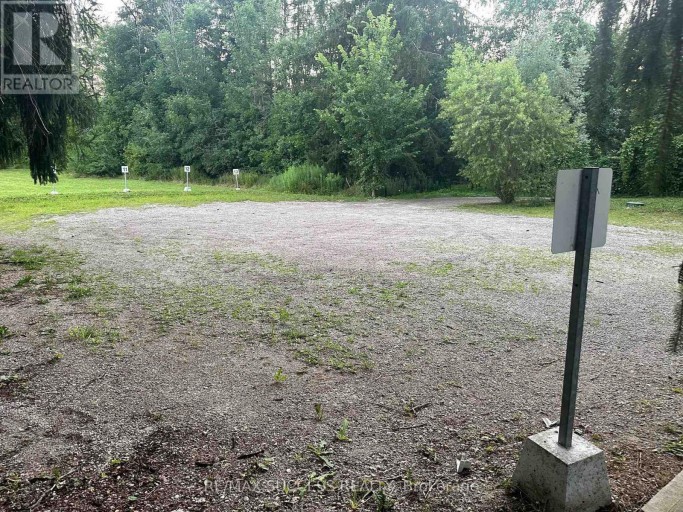 B - 28 BROCK ROAD N, Puslinch (Aberfoyle), Ontario, N1H6H9