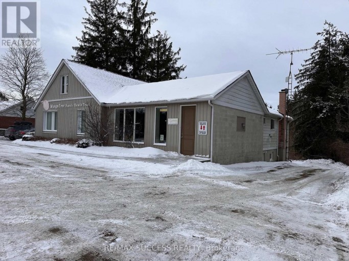 B - 28 BROCK ROAD N, Puslinch (Aberfoyle), Ontario, N1H6H9
