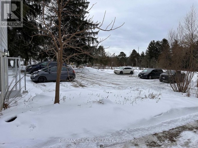 B - 28 BROCK ROAD N, Puslinch (Aberfoyle), Ontario, N1H6H9