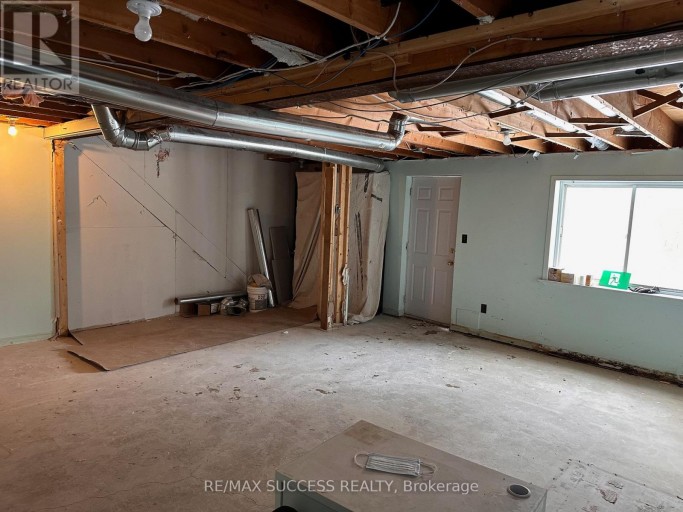 B - 28 BROCK ROAD N, Puslinch (Aberfoyle), Ontario, N1H6H9