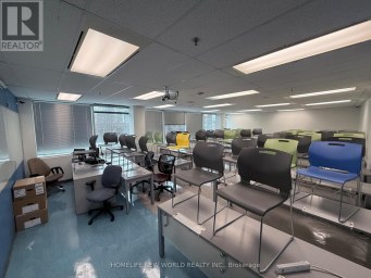 301,303-308 - 265 YORKLAND BOULEVARD Toronto (Henry Farm) Ontario photo 10