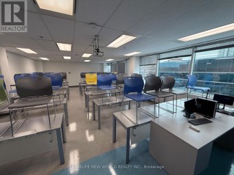 301,303-308 - 265 YORKLAND BOULEVARD Toronto (Henry Farm) Ontario photo 34