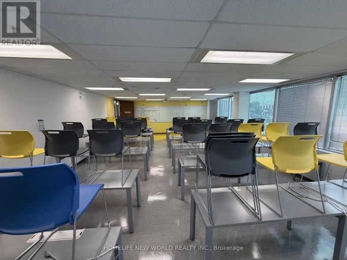 301,303-308 - 265 YORKLAND BOULEVARD, Toronto (Henry Farm), Ontario, M2J1S5