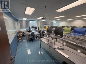 301,303-308 - 265 YORKLAND BOULEVARD Toronto (Henry Farm) Ontario photo 8