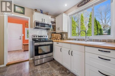 32 HOLLY TRAIL Puslinch (Puslinch Lake Settlement Areas) Ontario photo 19