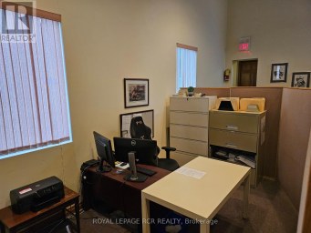 MAIN 2C - 411 QUEEN STREET Newmarket (Central Newmarket) Ontario photo 6