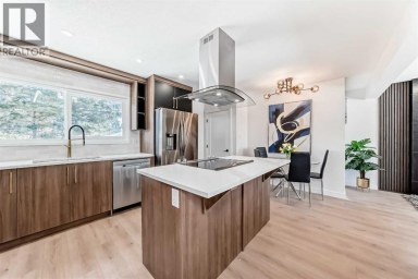 4936 45 Street SW Calgary Alberta photo 11