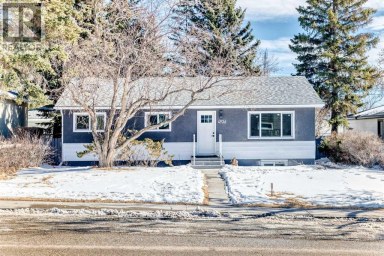 4936 45 Street SW Calgary Alberta photo 3