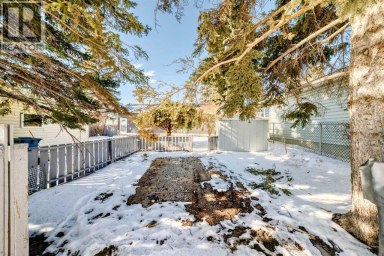 4936 45 Street SW Calgary Alberta photo 38