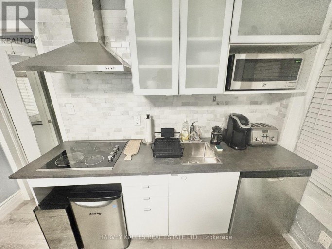 2 - 11 SAINT PATRICKS SQUARE, Toronto (Kensington-Chinatown), Ontario, M5T1W8