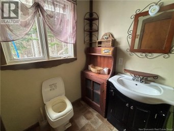 560 CD Rue Principale Beresford New Brunswick photo 20
