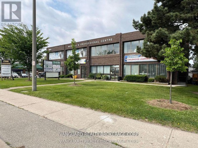 204 - 2978 ISLINGTON AVENUE, Toronto (Humber Summit), Ontario, M9L2K6