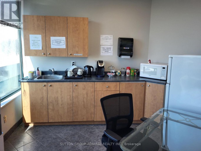 200 - 3100 STEELES AVENUE W, Vaughan (Concord), Ontario, L4K3R1