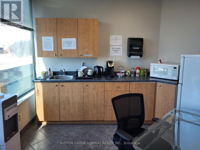 200 - 3100 STEELES AVENUE W, Vaughan (Concord), Ontario, L4K3R1