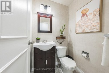 4 - 2220 UPPER MIDDLE ROAD Burlington (Brant Hills) Ontario photo 8