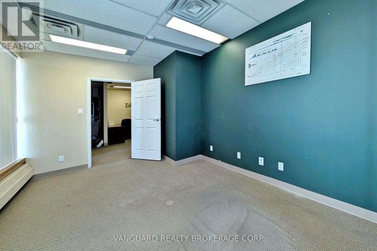 103 - 2227 SOUTH MILL WAY, Mississauga (Sheridan), Ontario, L5L3R6
