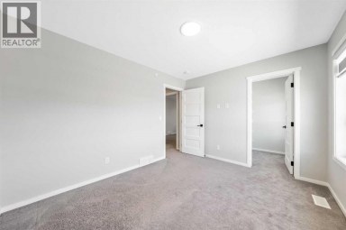 98 Lucas Crescent NW Calgary Alberta photo 31