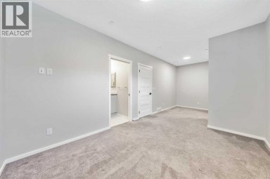 98 Lucas Crescent NW Calgary Alberta photo 46
