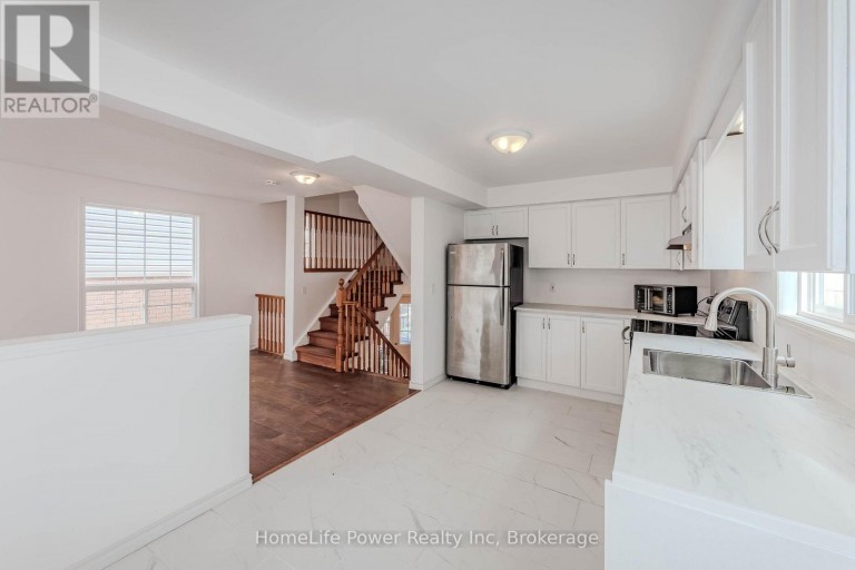 4 DARLING CRESCENT, Guelph (Pineridge/Westminster Woods), Ontario, N1L1P9