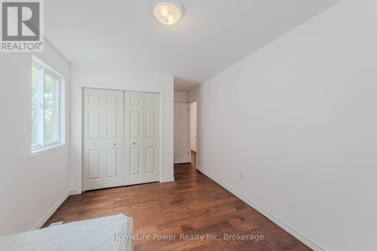 4 DARLING CRESCENT, Guelph (Pineridge/Westminster Woods), Ontario, N1L1P9