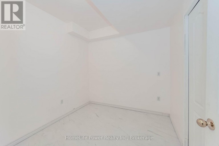 4 DARLING CRESCENT, Guelph (Pineridge/Westminster Woods), Ontario, N1L1P9