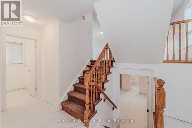 4 DARLING CRESCENT, Guelph (Pineridge/Westminster Woods), Ontario, N1L1P9
