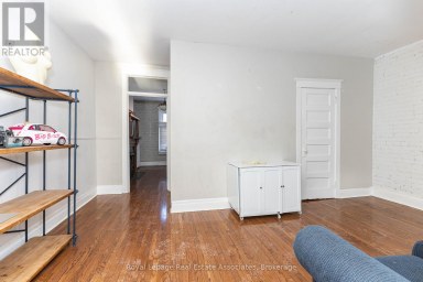 16 (3RD) - 497 BLOOR STREET W Toronto (University) Ontario photo 10