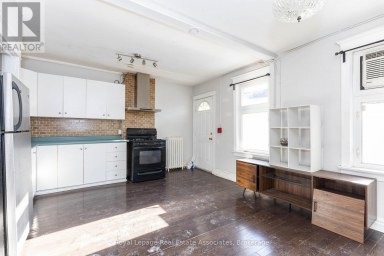 16 (3RD) - 497 BLOOR STREET W Toronto (University) Ontario photo 3