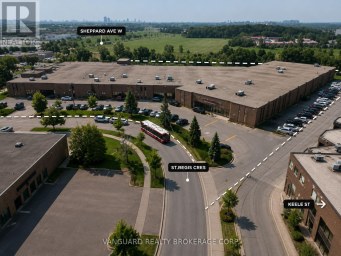 81 ST REGIS CRESCENT S Toronto (York University Heights) Ontario photo 2