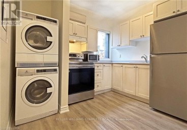 2 - 76 WENTWORTH STREET S Hamilton (Stinson) Ontario photo 3