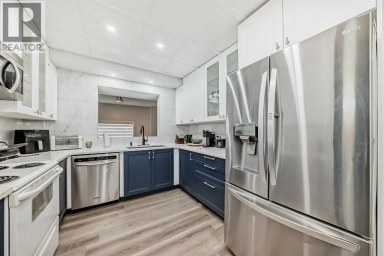 2, 7 Westland Road Okotoks Alberta photo 2