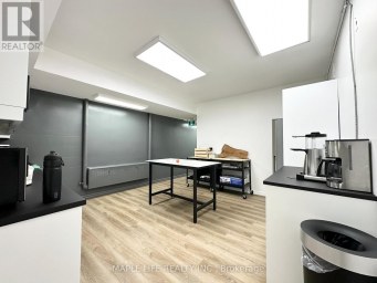 LOWER - 901 YONGE STREET Toronto (Rosedale-Moore Park) Ontario photo 11