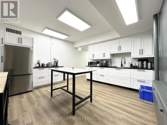 LOWER - 901 YONGE STREET Toronto (Rosedale-Moore Park) Ontario photo 12