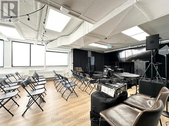 LOWER - 901 YONGE STREET, Toronto (Rosedale-Moore Park), Ontario, M4W2H2