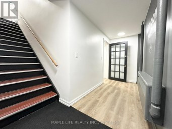LOWER - 901 YONGE STREET Toronto (Rosedale-Moore Park) Ontario photo 3