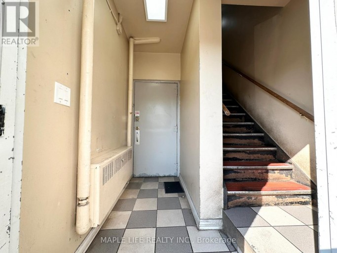 LOWER - 901 YONGE STREET, Toronto (Rosedale-Moore Park), Ontario, M4W2H2